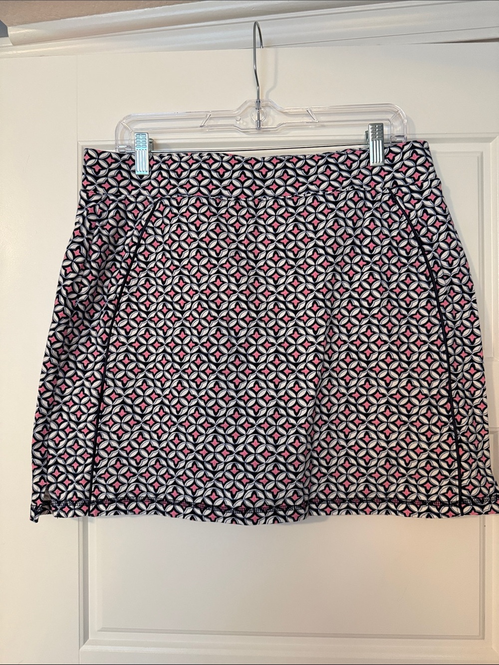 Talbots Pink, Black and White Geometric Mini Skirtq